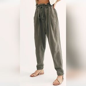 Free People Pleated Paperbag Tie Waist Trouser Large NWOT